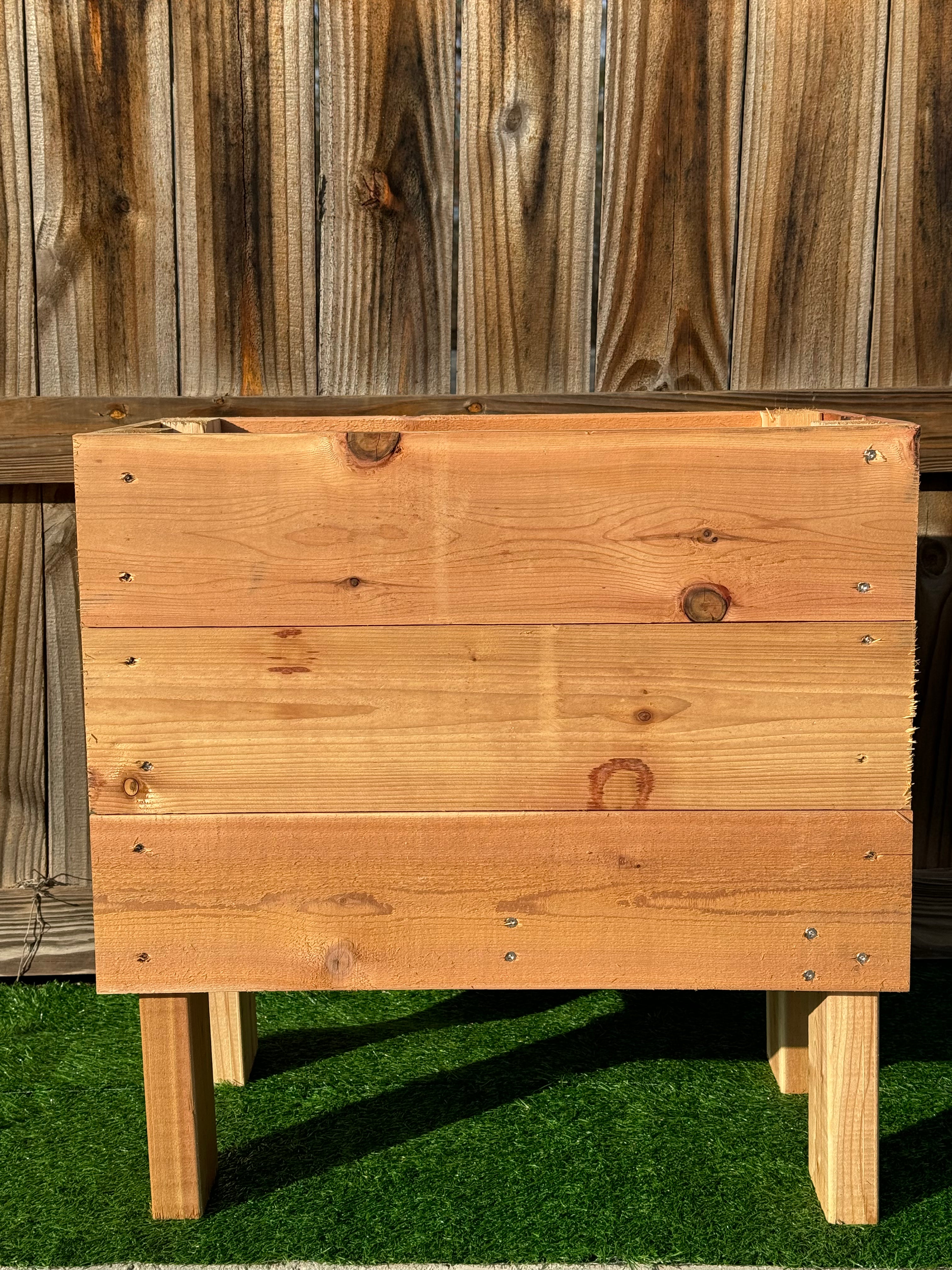Luxury Box (cedar wood) Including Seasonal Vegetables SMALL